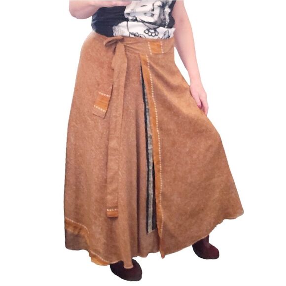 VTG Sari Red Printed Gypsy Reversible Wrap Around Silk Midi Skirt One Size - Picture 7 of 12